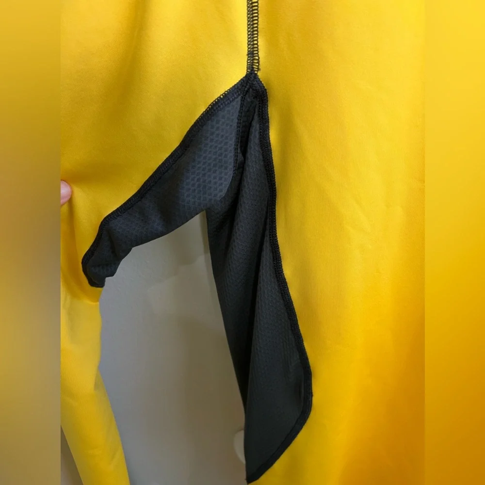 NIKE PRO COMBAT MEN PULLOVER SWEATSHIRTS LONG SLEEVE DRI FIT BLACK YELLOW SIZE M